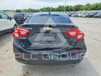 2017 Chevrolet Cruze photo