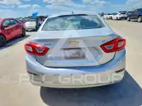2017 Chevrolet Cruze photo