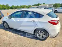 2017 Chevrolet Cruze photo