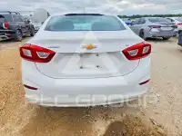 2017 Chevrolet Cruze photo