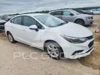 2017 Chevrolet Cruze photo