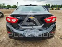 2017 Chevrolet Cruze photo