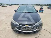 2017 Chevrolet Cruze photo