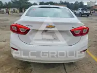 2017 Chevrolet Cruze photo