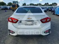 2017 Chevrolet Cruze photo