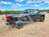 2017 Chevrolet Silverado photo