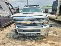 2017 Chevrolet Silverado photo