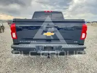 2017 Chevrolet Silverado photo
