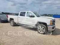 2017 Chevrolet Silverado фото