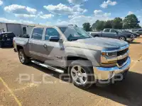2017 Chevrolet Silverado photo