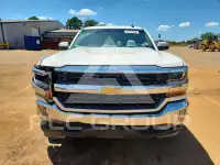 2017 Chevrolet Silverado фото