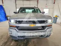 2017 Chevrolet Silverado photo