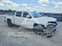 2017 Chevrolet Silverado photo