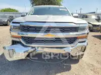 2017 Chevrolet Silverado photo