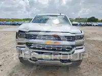 2017 Chevrolet Silverado photo