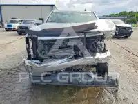 2017 Chevrolet Silverado фото