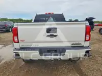 2017 Chevrolet Silverado фото