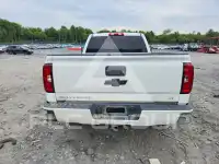 2017 Chevrolet Silverado фото