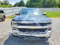 2017 Chevrolet Silverado photo