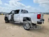 2017 Chevrolet Silverado фото
