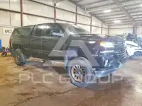 2017 Chevrolet Silverado фото