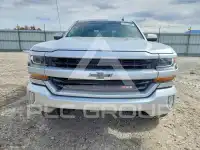 2017 Chevrolet Silverado photo
