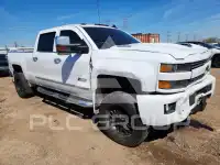 2017 Chevrolet Silverado фото