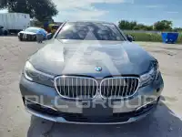 2017 BMW 740 фото