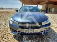 2017 BMW 740 фото