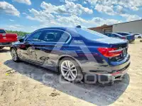 2017 BMW 750 photo