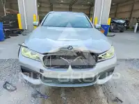2017 BMW 750 photo