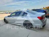 2017 BMW 750 photo