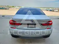 2017 BMW 750 photo