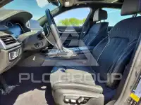 2017 BMW 750 фото