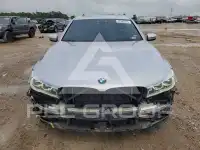 2017 BMW 750 photo