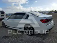 2017 BMW 750 фото