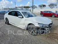 2017 BMW 750 фото