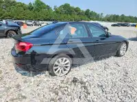 2017 BMW 320 photo