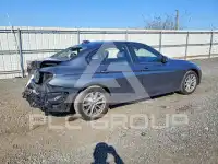 2017 BMW 320 photo