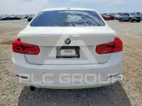 2017 BMW 320 photo