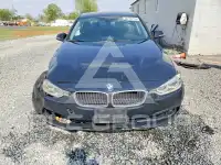 2017 BMW 320 photo