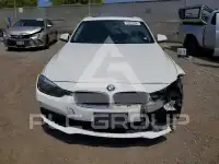 2017 BMW 320 photo