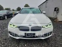 2017 BMW 330 photo