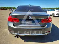 2017 BMW 330 photo