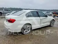 2017 BMW 330 photo