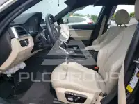 2017 BMW 330 photo