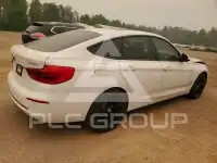 2017 BMW 330 photo