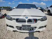 2017 BMW 330 photo