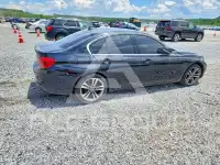 2017 BMW 330 фото
