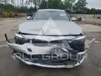 2017 BMW 330 photo